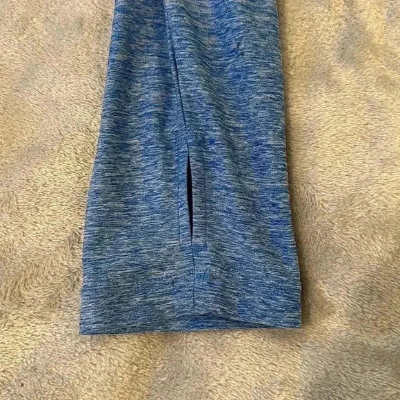 Zipped athletic jacket. Size  S - Picture 7 of 7